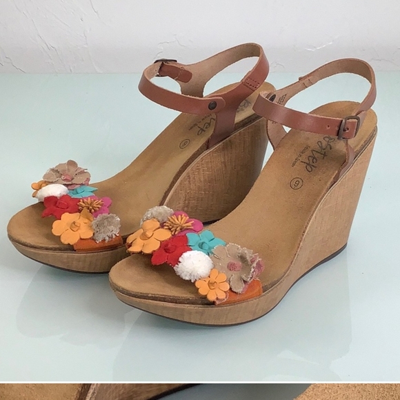 Biostep Shoes - Bio Step Floral Wedge Sandals Sz 8.5
